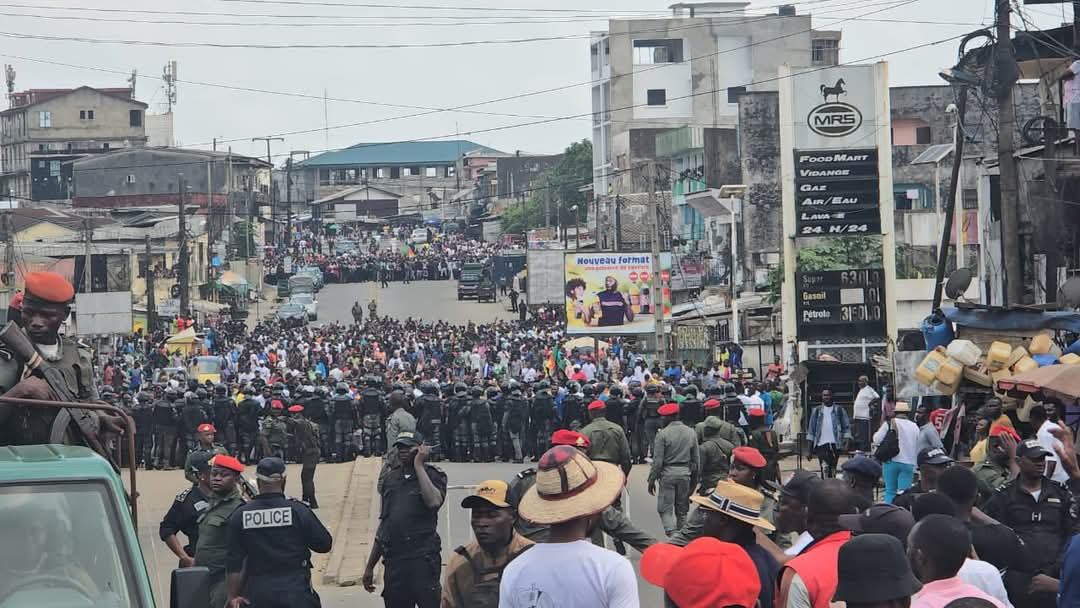Protests in Douala vs. Anglophone Zones